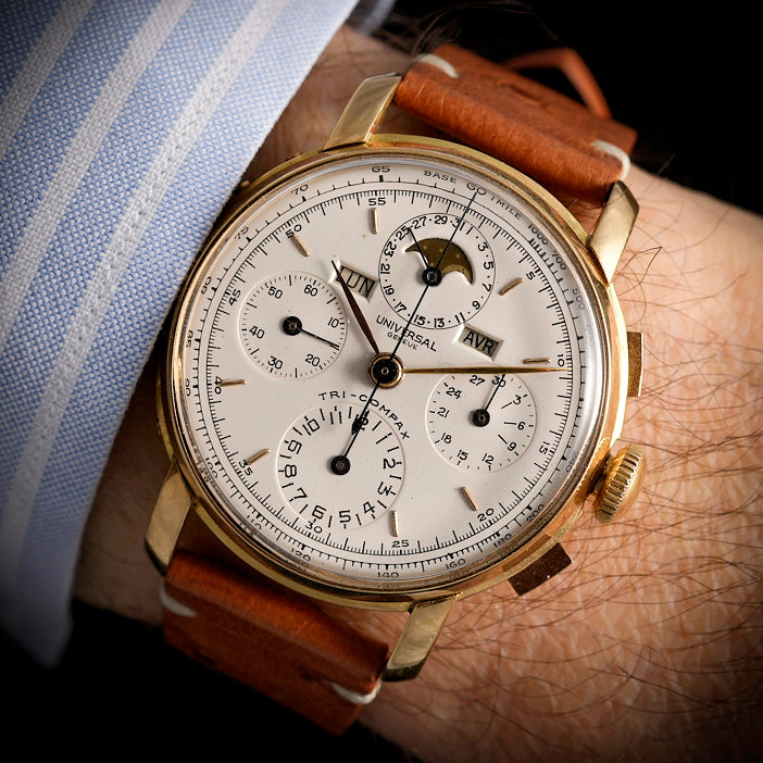 Universal Genève 12554 Yellow gold 1945 | Dealer | EveryWatch