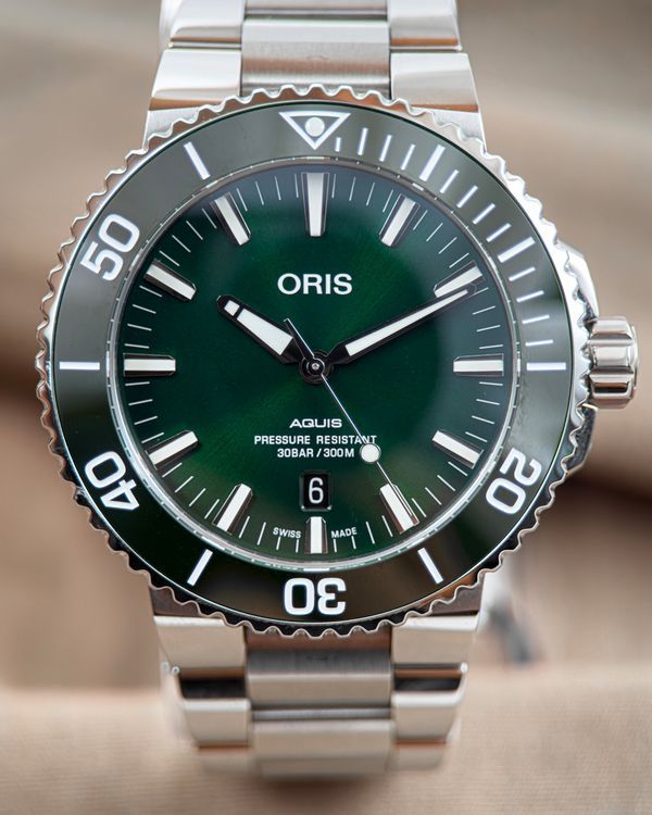 Oris Aquis Date 7653-04 Stainless steel Black Japan | Dealer