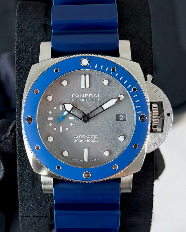 Panerai Submersible PAM00389 Titanium Black | Dealer | EveryWatch
