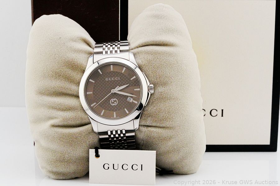 Gucci G-Timeless YA126353 Stainless steel Black | Dealer | EveryWatch