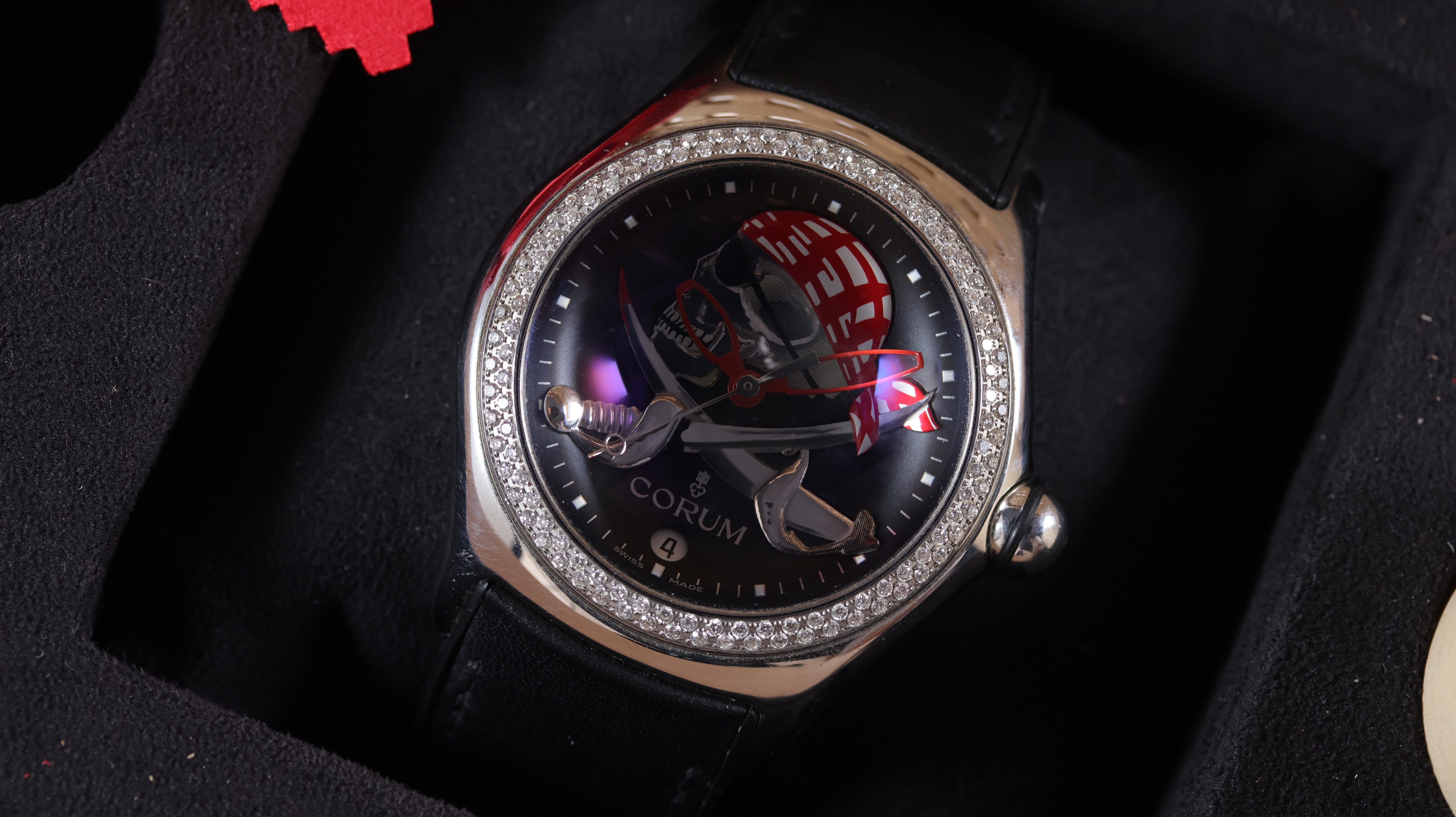 Corum Bubble 196.250.20 Stainless steel Black Japan | Dealer