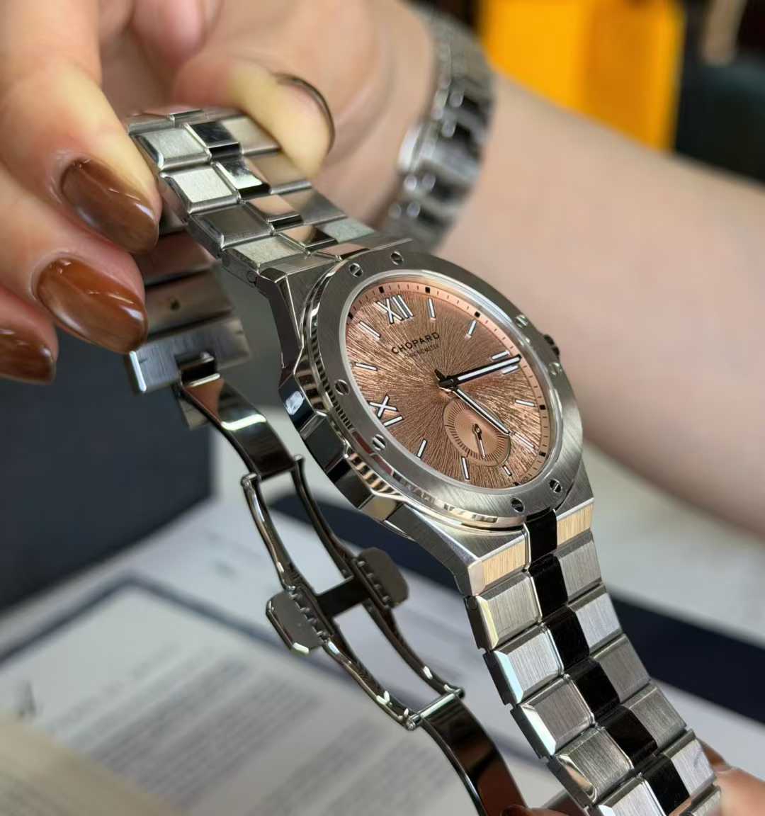 Chopard Alpine Eagle 298600-3022 Stainless steel Pink 2024