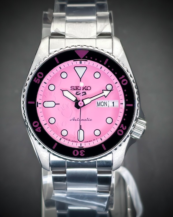 Seiko 5 Sports Stainless steel Black 2024 | Dealer | EveryWatch