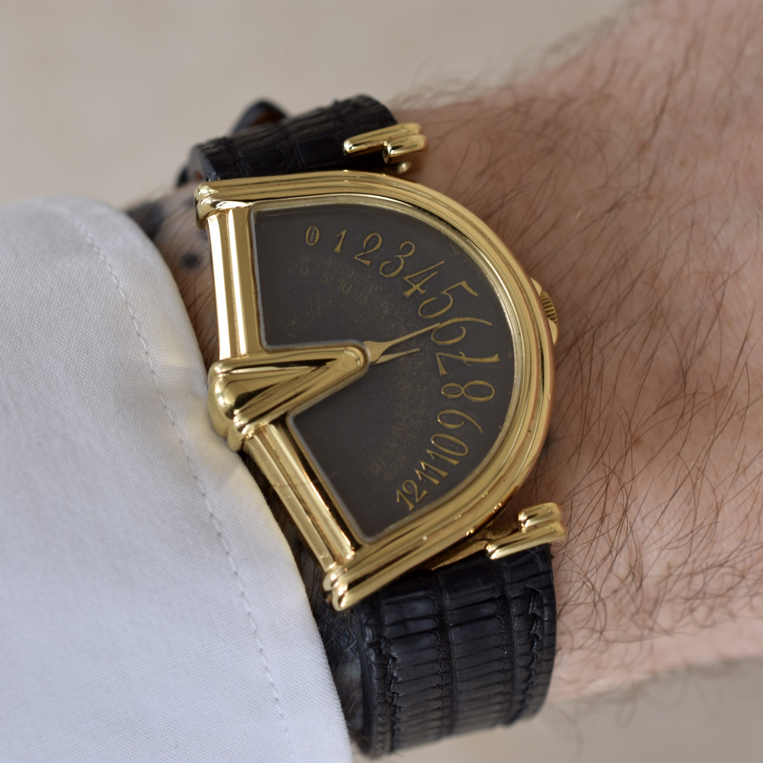 Jean d'Eve Gold White Germany | Dealer | EveryWatch