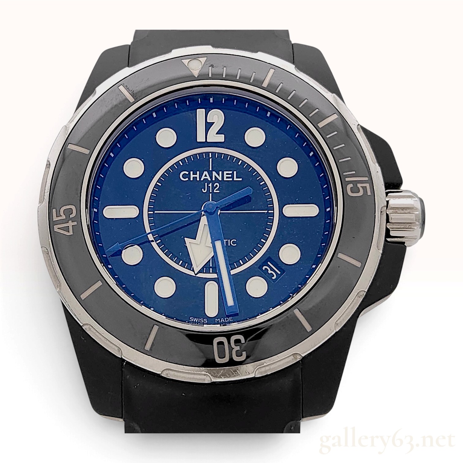 Chanel J12 H0681 Ceramic Black | Dealer | EveryWatch