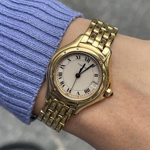 Cartier Cougar 887921 26mm Yellow gold White