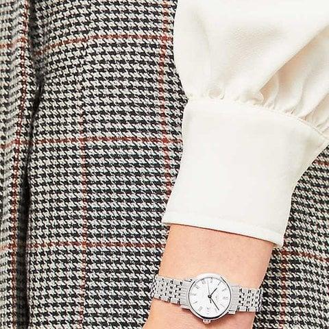 Longines Elegant L4.309.4.11.6 25.5mm Stainless steel White