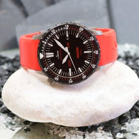 Sinn UX 403 44mm Stainless steel Black